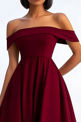 Burgundy Schulterfreies Ballkleid in A-Linie